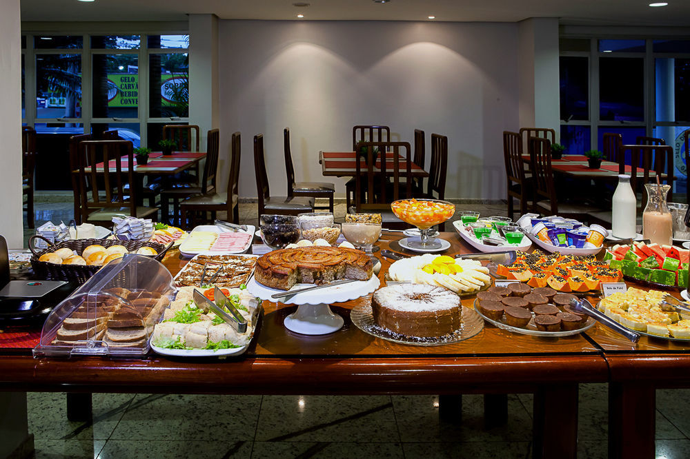 Jva Fenix Hotel Uberlândia Esterno foto